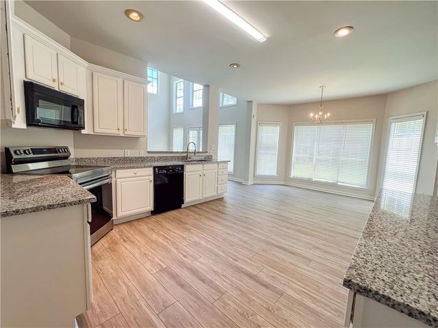 140 Dearing Woods Way, Covington, GA 30014