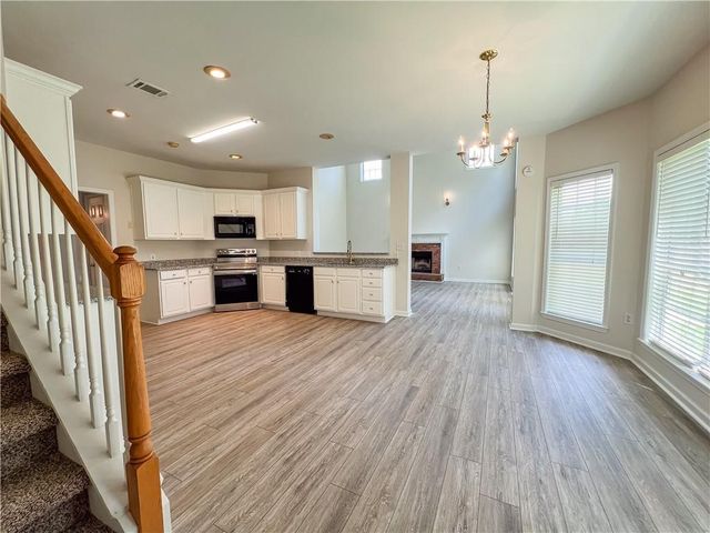 140 Dearing Woods Way, Covington, GA 30014
