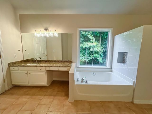 140 Dearing Woods Way, Covington, GA 30014
