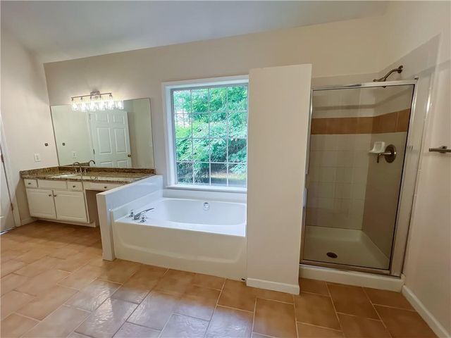 140 Dearing Woods Way, Covington, GA 30014
