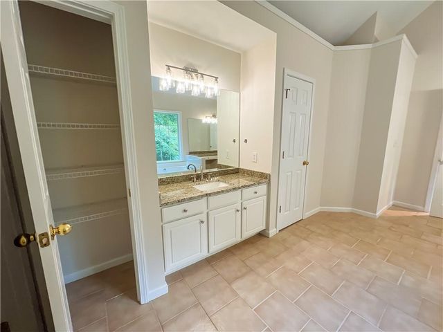 140 Dearing Woods Way, Covington, GA 30014