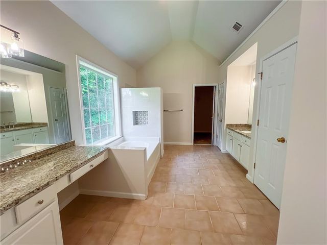 140 Dearing Woods Way, Covington, GA 30014