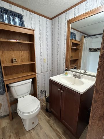 607 W Highland Avenue, Comanche, TX 76442