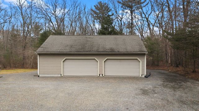 2140 Tanglewood Rd., Dighton, MA 02764