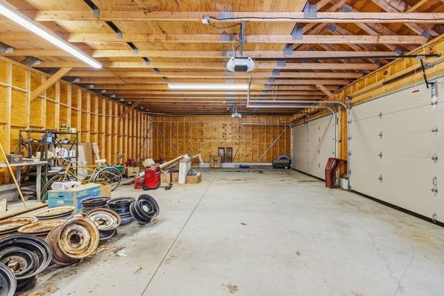 2140 Tanglewood Rd., Dighton, MA 02764