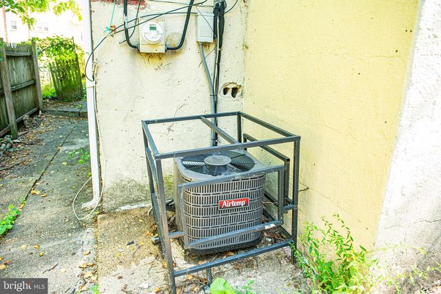 3323 PRESSTMAN ST, Baltimore, MD 21216