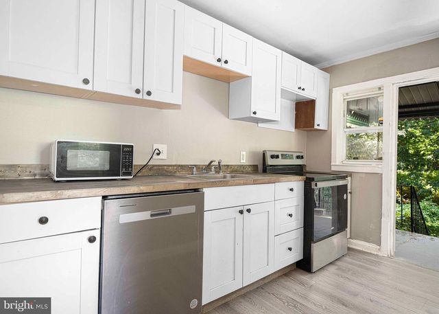 3323 PRESSTMAN ST, Baltimore, MD 21216
