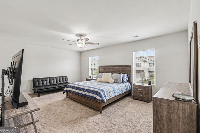 8233 Bluewater Drive, Fairburn, GA 30213