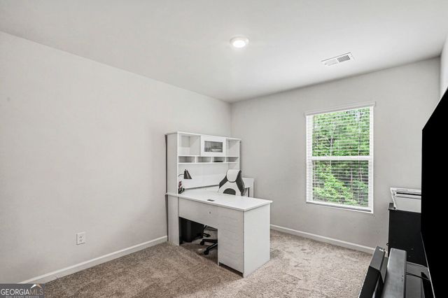 8233 Bluewater Drive, Fairburn, GA 30213