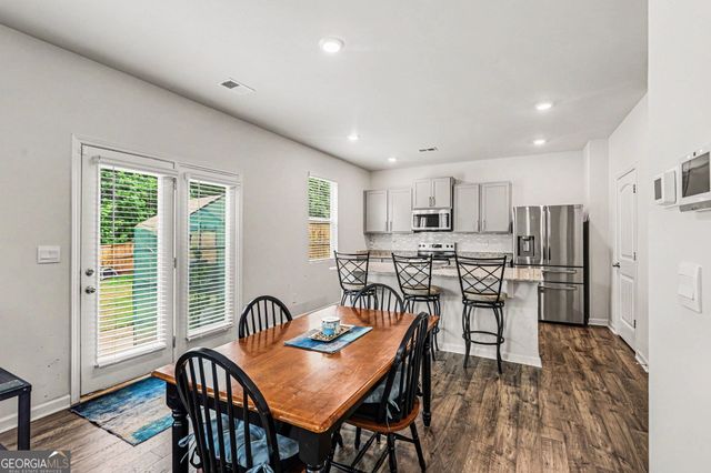 8233 Bluewater Drive, Fairburn, GA 30213