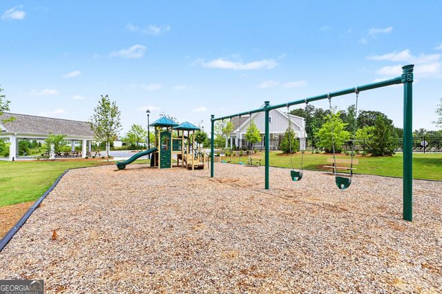 8233 Bluewater Drive, Fairburn, GA 30213