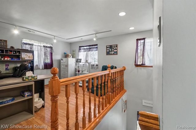 1275 Shoman Street, Waterford, MI 48327