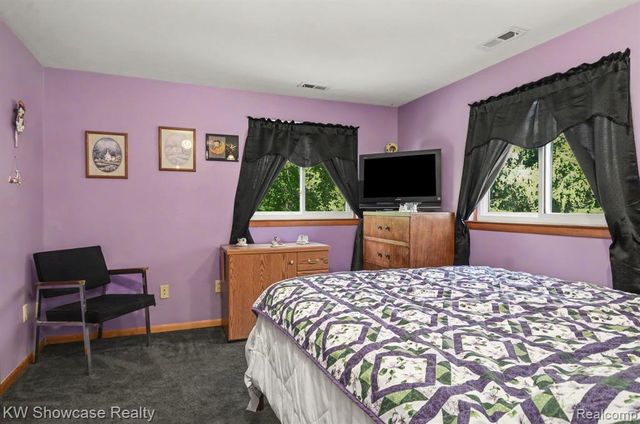1275 Shoman Street, Waterford, MI 48327