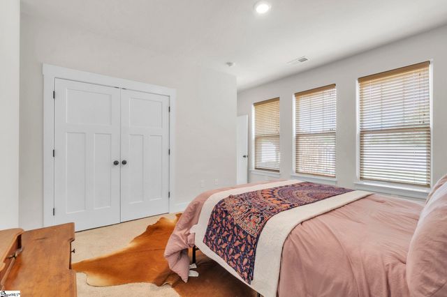 313 Foxbank Circle, Greer, SC 29651