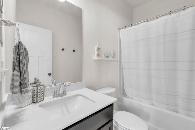 313 Foxbank Circle, Greer, SC 29651