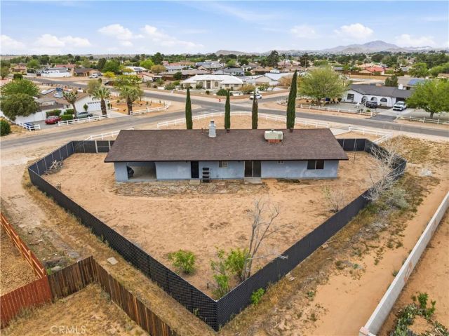 19125 Shoshonee Road, Apple Valley, CA 92307