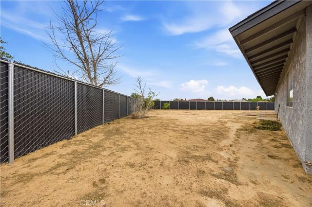 19125 Shoshonee Road, Apple Valley, CA 92307