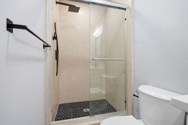 644 Stanley Avenue, Columbus, OH 43206