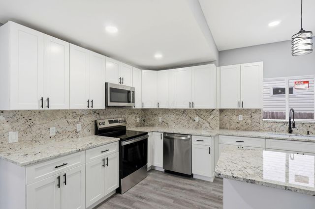 644 Stanley Avenue, Columbus, OH 43206