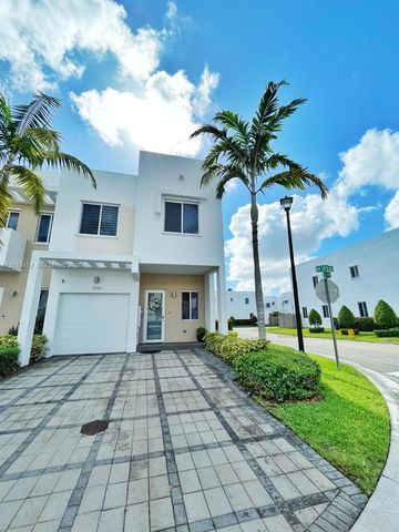 7243 NW 103rd Path, Doral, FL 33178