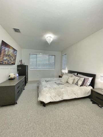 7243 NW 103rd Path, Doral, FL 33178