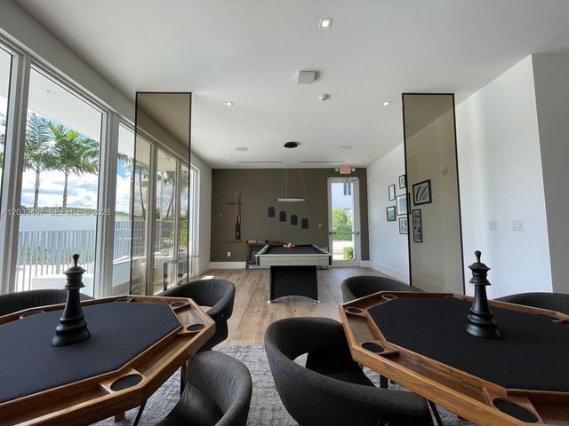 7243 NW 103rd Path, Doral, FL 33178