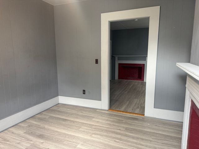 148 Maxfield St 1W, New Bedford, MA 02740