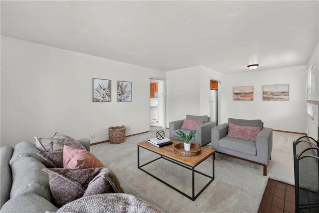 1700 W Ash, Fullerton, CA 92833
