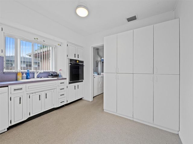 5334 Balsam Ter, Plantation, FL 33317