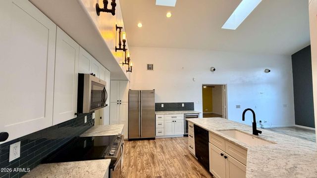 8101 N 13TH Place, Phoenix, AZ 85020