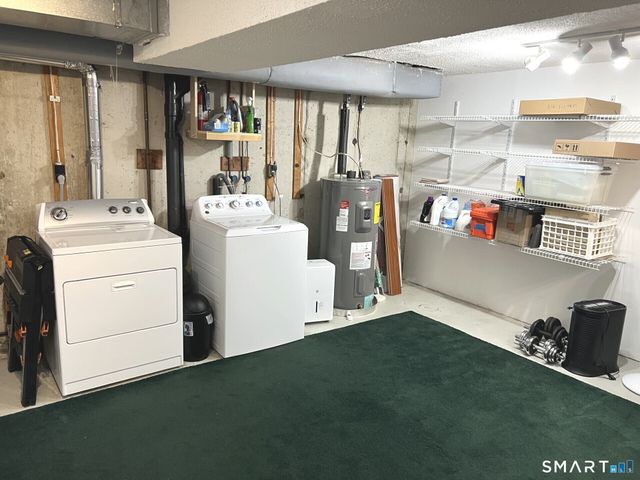 55 Mill Plain Road 9-2, Danbury, CT 06811