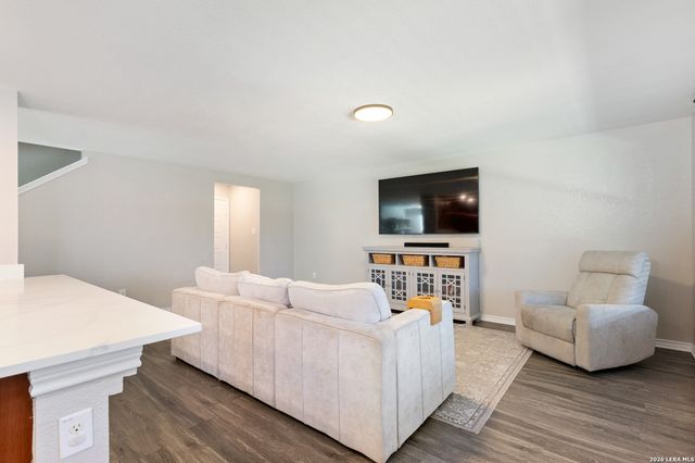 7814 Blackhawk Pass, San Antonio, TX 78253