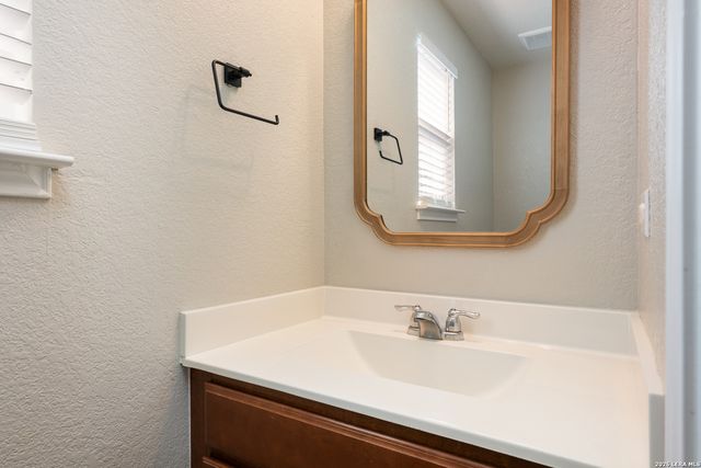 7814 Blackhawk Pass, San Antonio, TX 78253