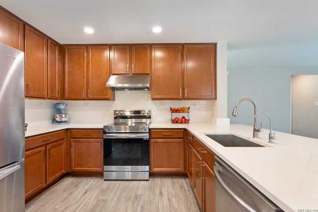 7814 Blackhawk Pass, San Antonio, TX 78253