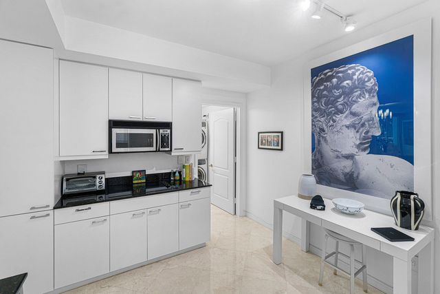 550 SE Mizner Boulevard B309, Boca Raton, FL 33432