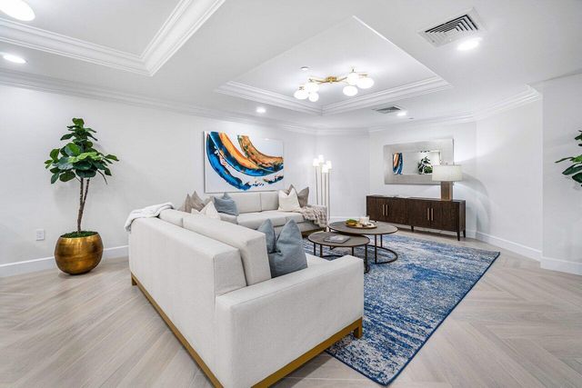 550 SE Mizner Boulevard B309, Boca Raton, FL 33432