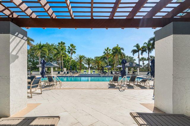 550 SE Mizner Boulevard B309, Boca Raton, FL 33432