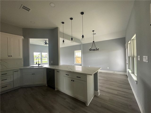 2591 Dove Crossing Lane, Navasota, TX 77868