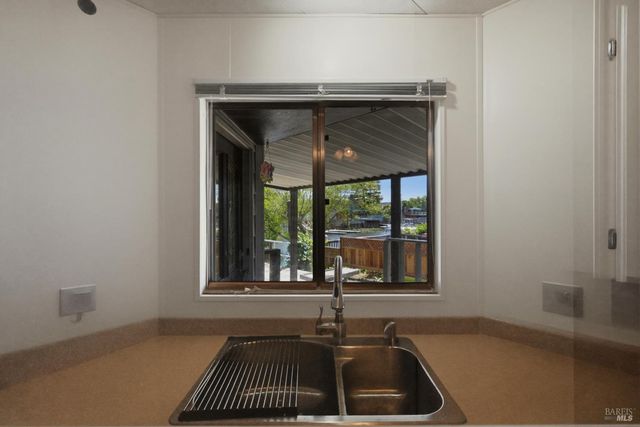 7272 Anchor Dr, Clearlake, CA 95422