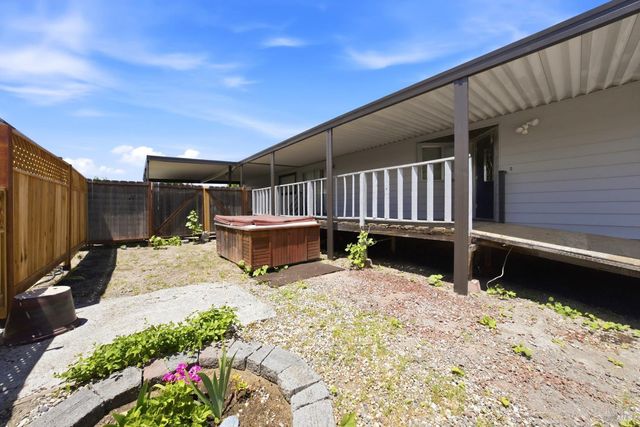 7272 Anchor Dr, Clearlake, CA 95422