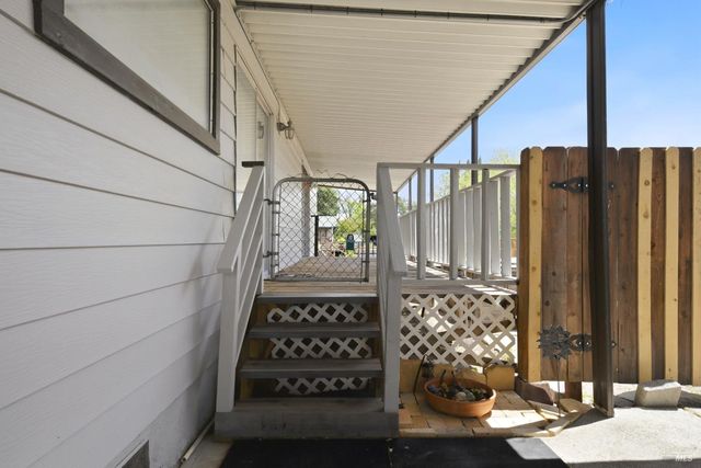 7272 Anchor Dr, Clearlake, CA 95422
