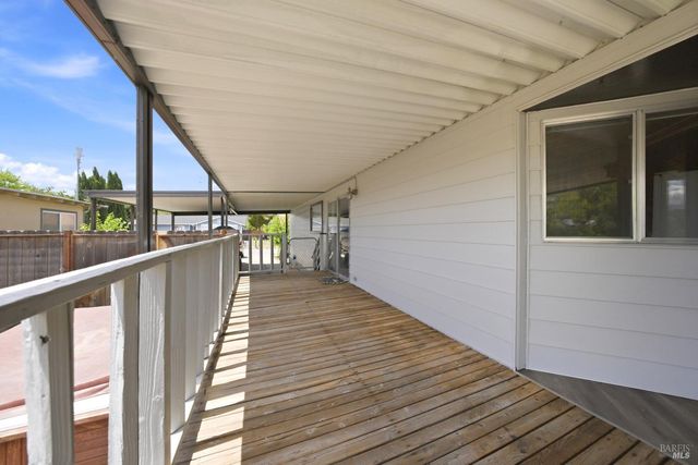 7272 Anchor Dr, Clearlake, CA 95422