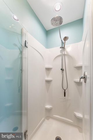 58 IRVING CT, Mays Landing, NJ 08330