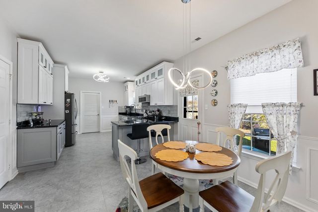 58 IRVING CT, Mays Landing, NJ 08330