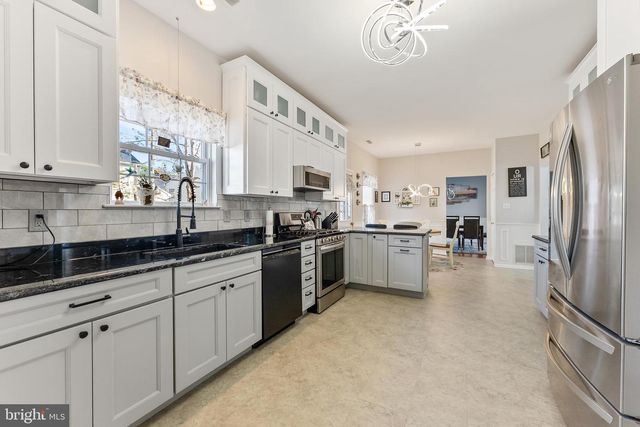 58 IRVING CT, Mays Landing, NJ 08330