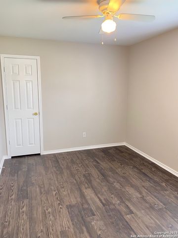 3008 PINE VALLEY DR, New Braunfels, TX 78130