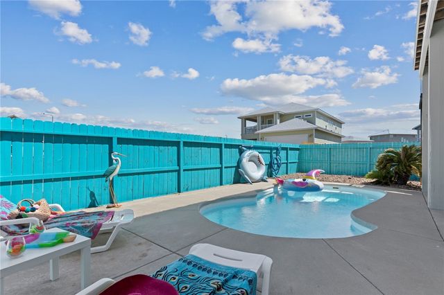 7557 Welkan Cove, Port Aransas, TX 78373