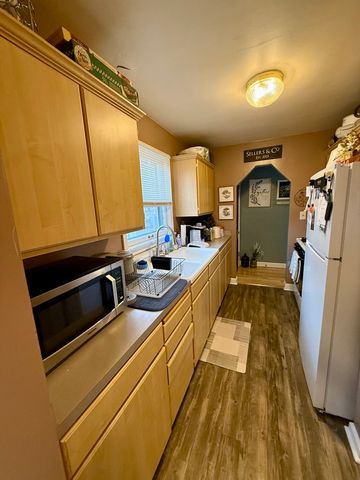 4512 18th Avenue, Rock Island, IL 61201