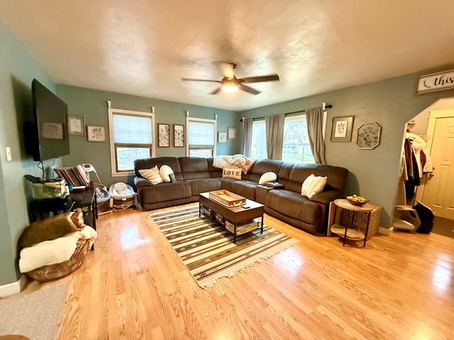 4512 18th Avenue, Rock Island, IL 61201