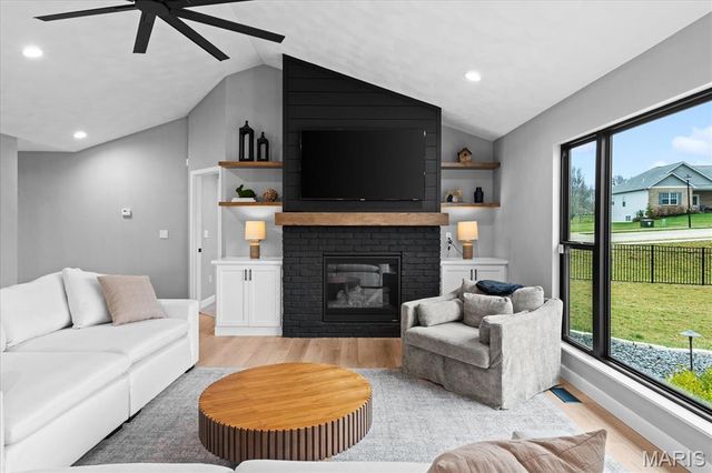 501 Master Court, Shiloh, IL 62221